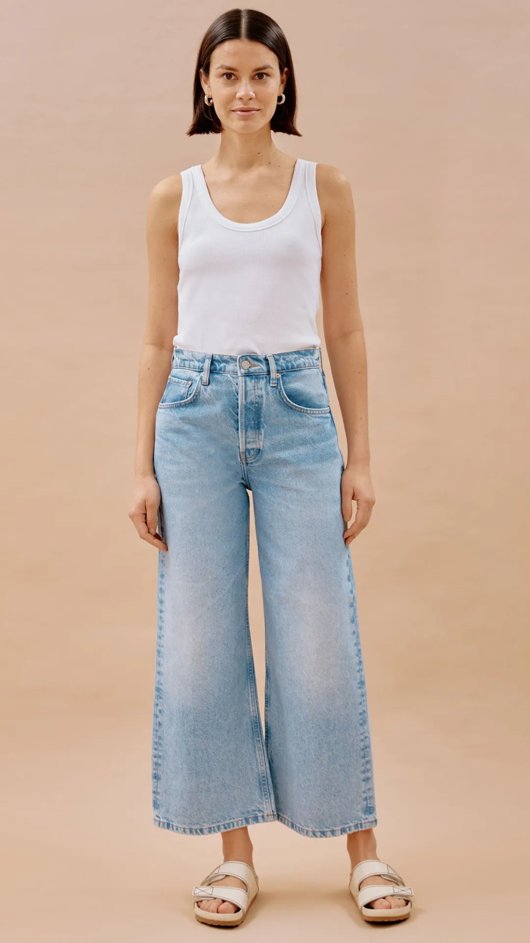 Light Wash Cropped Wide Leg Jeans by Albaray