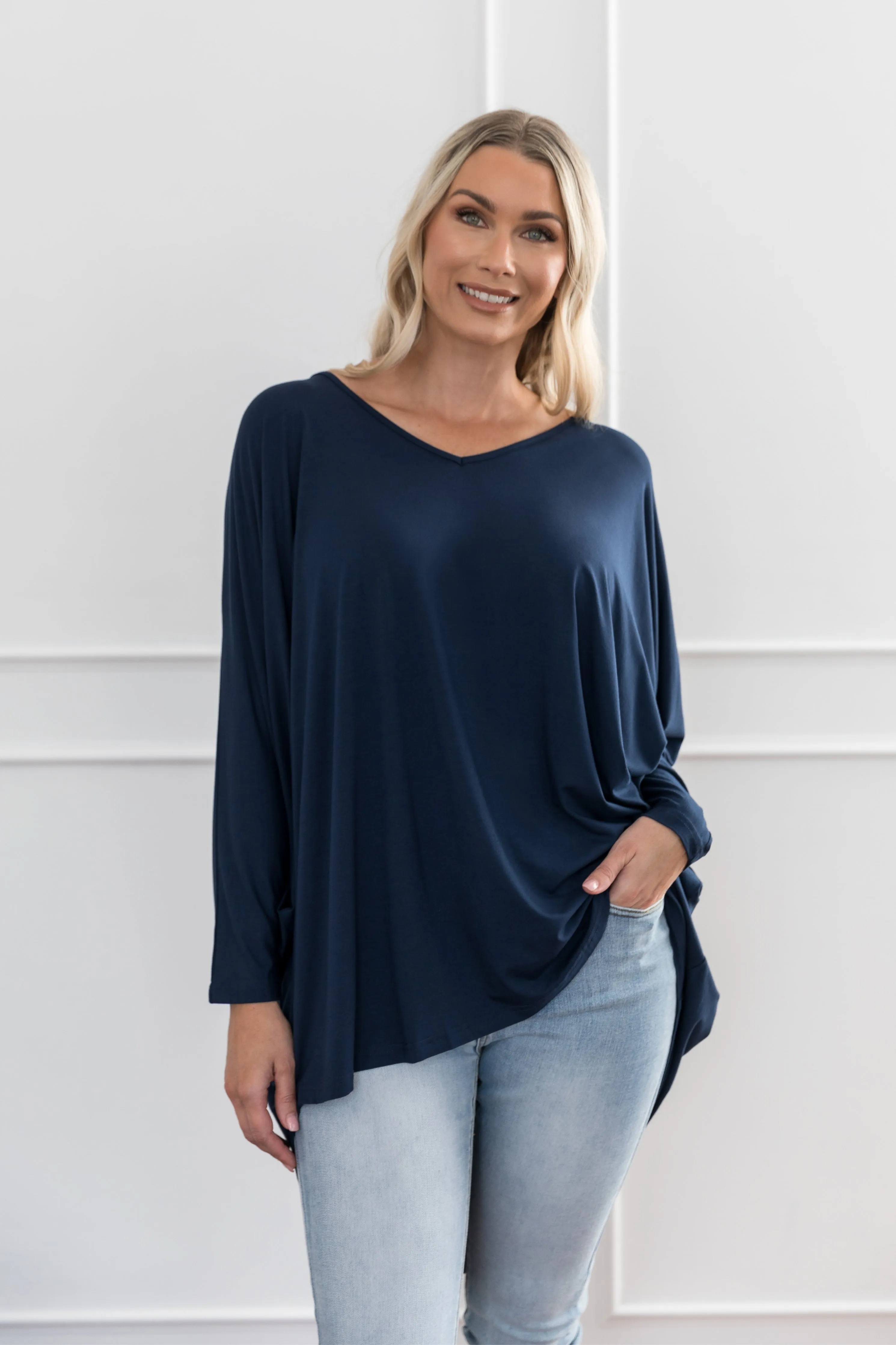 Long Sleeve Hi Low Miracle Top | Navy