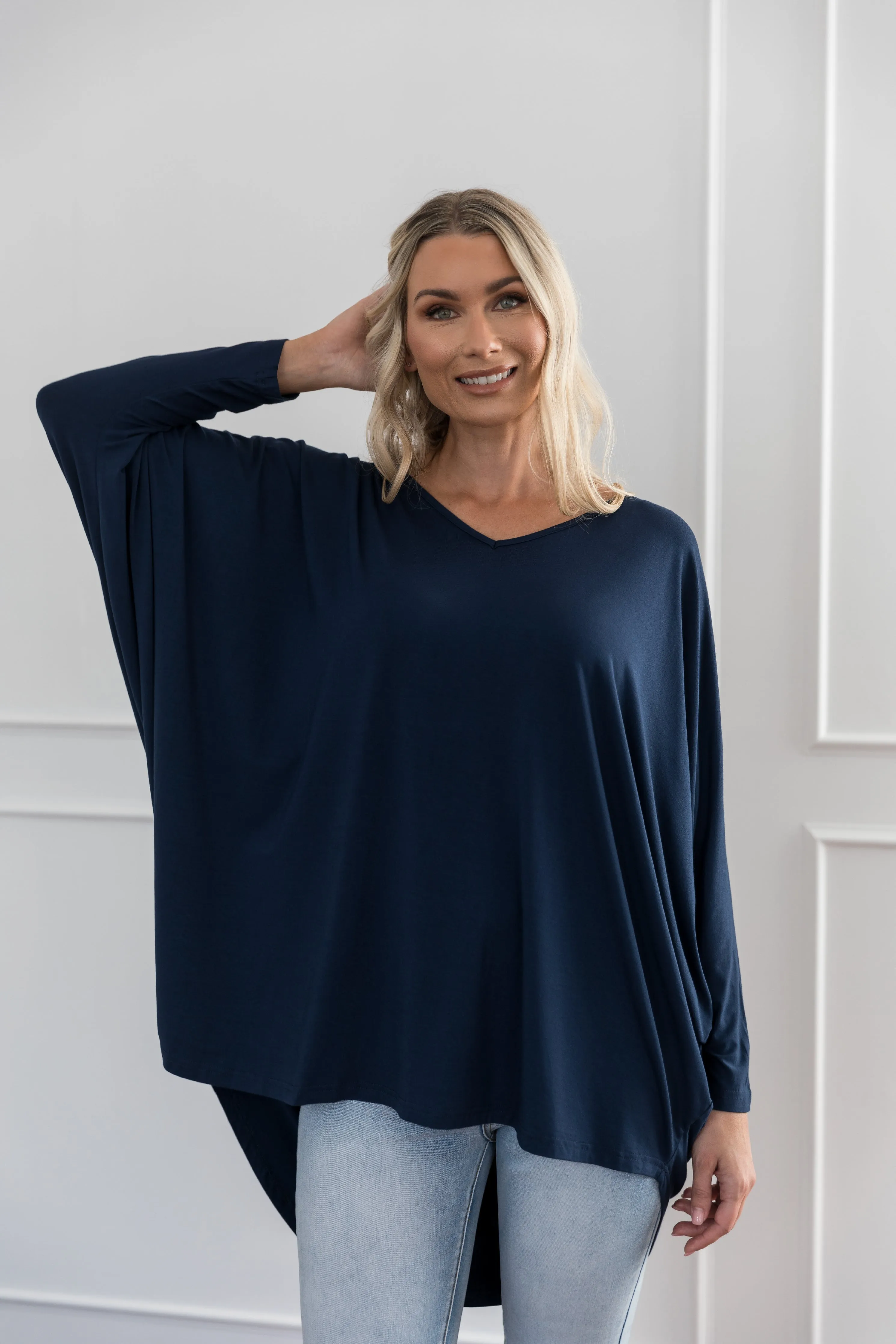 Long Sleeve Hi Low Miracle Top | Navy