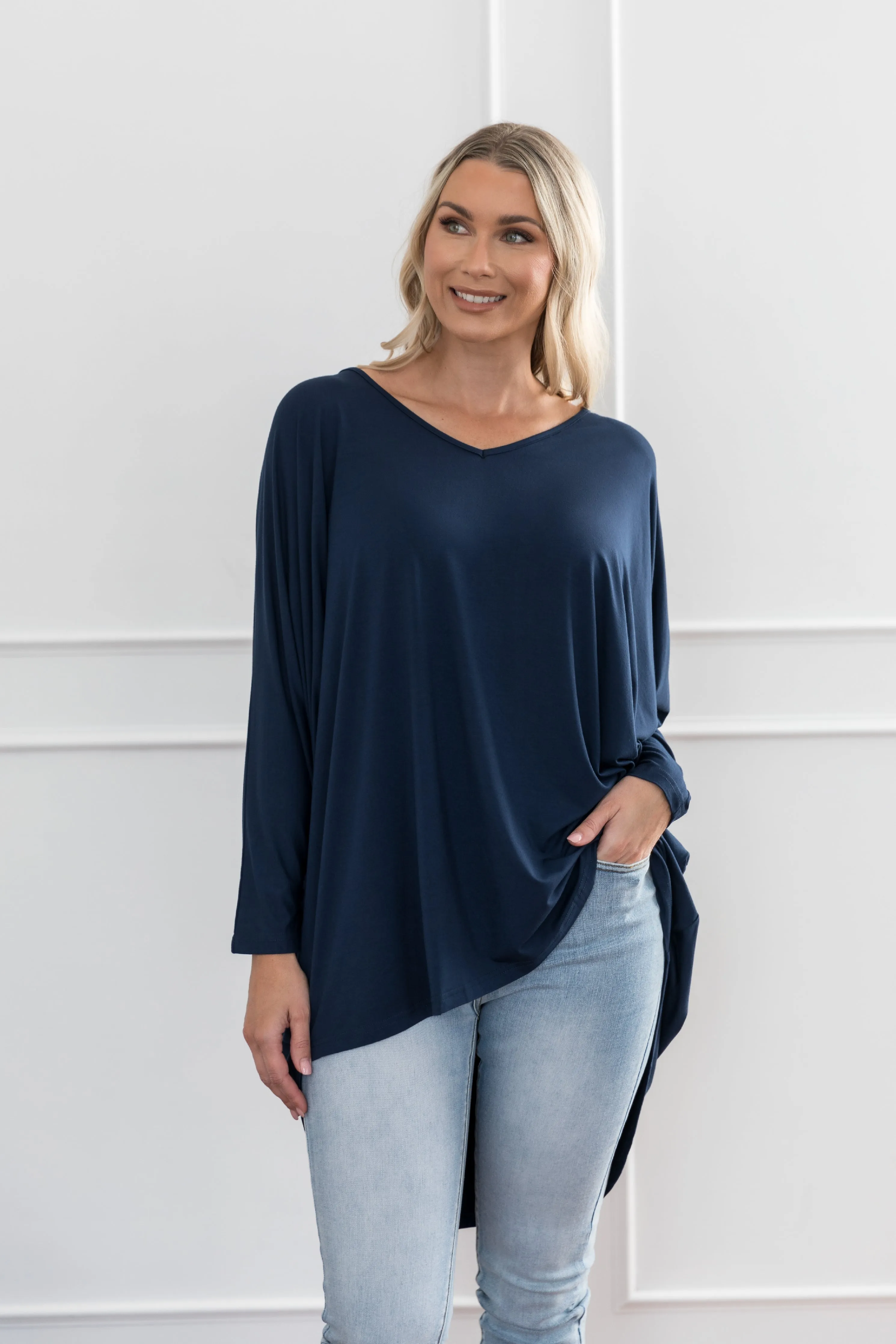 Long Sleeve Hi Low Miracle Top | Navy