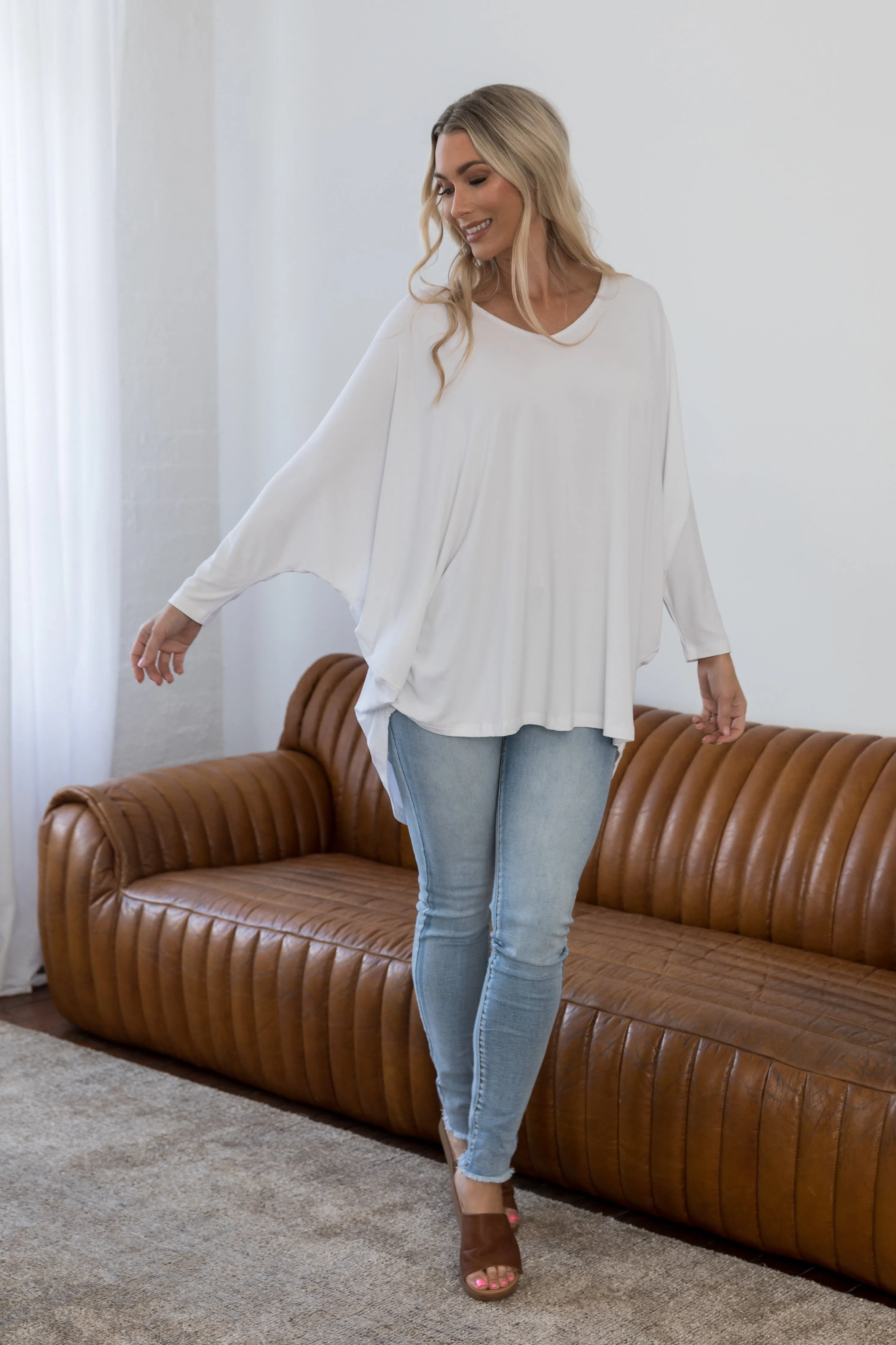 Long Sleeve Hi-Low Miracle Top | White