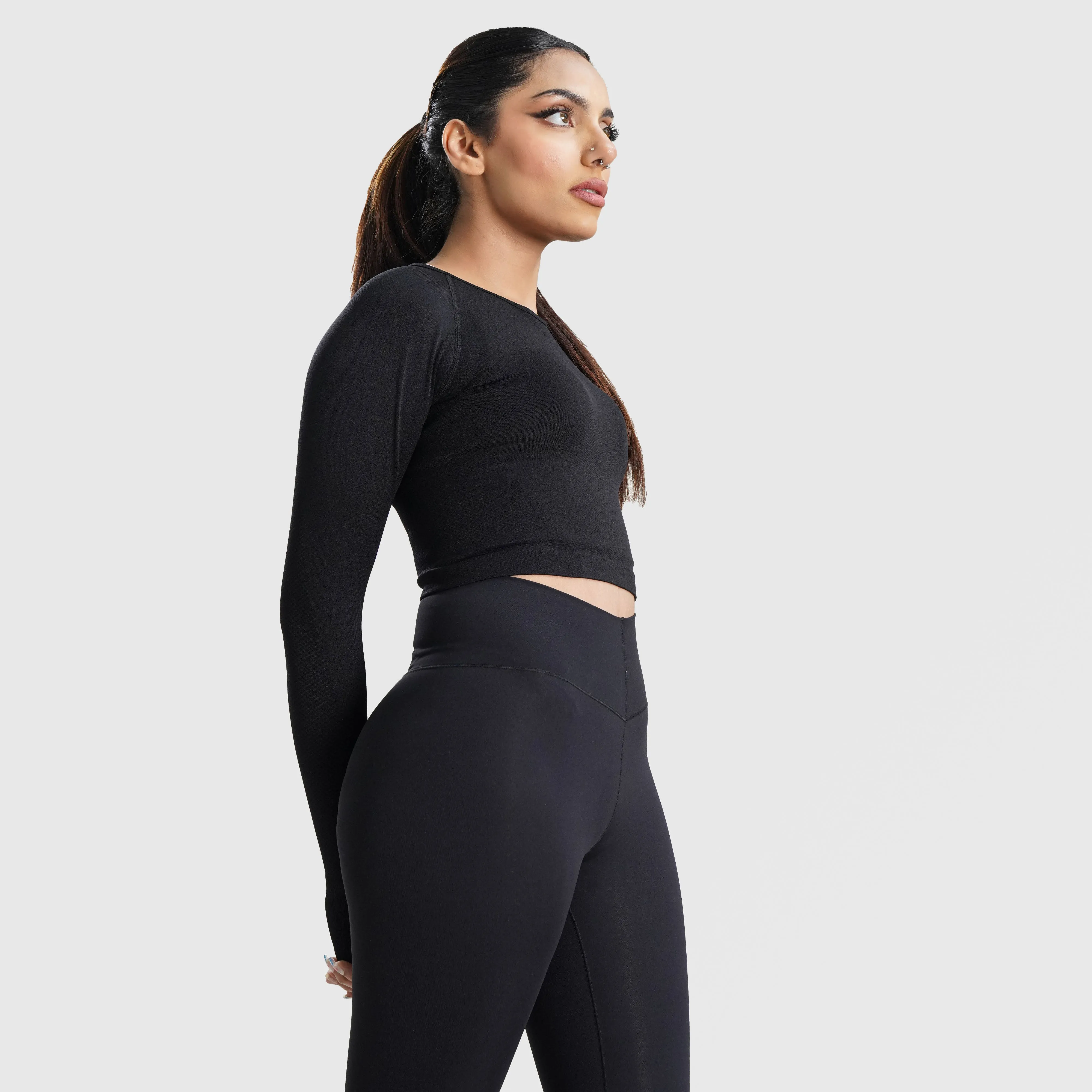 Rank Seamless Crop Top (Black)