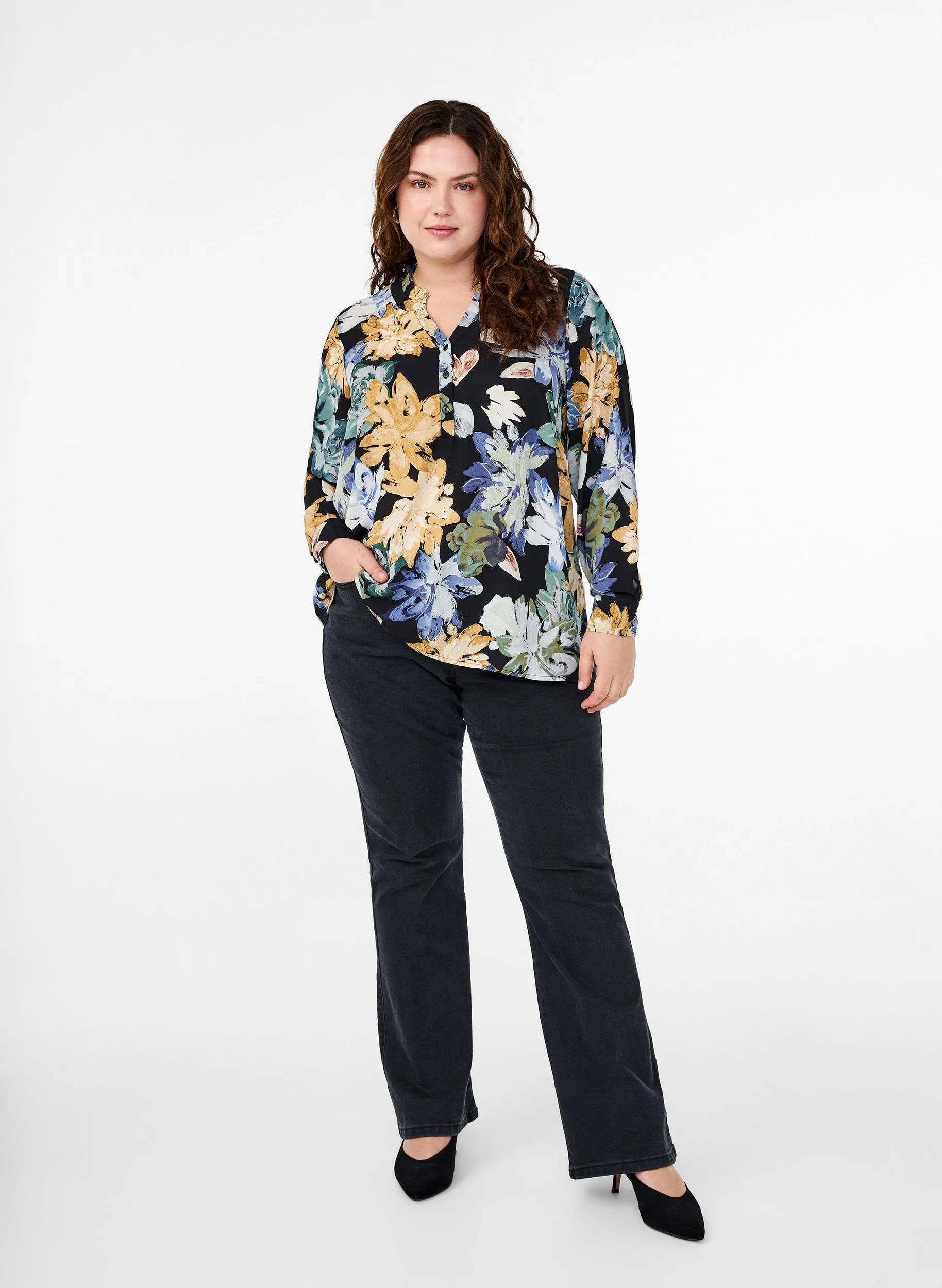 Zizzi Seli Blouse with Yellow Floral Print